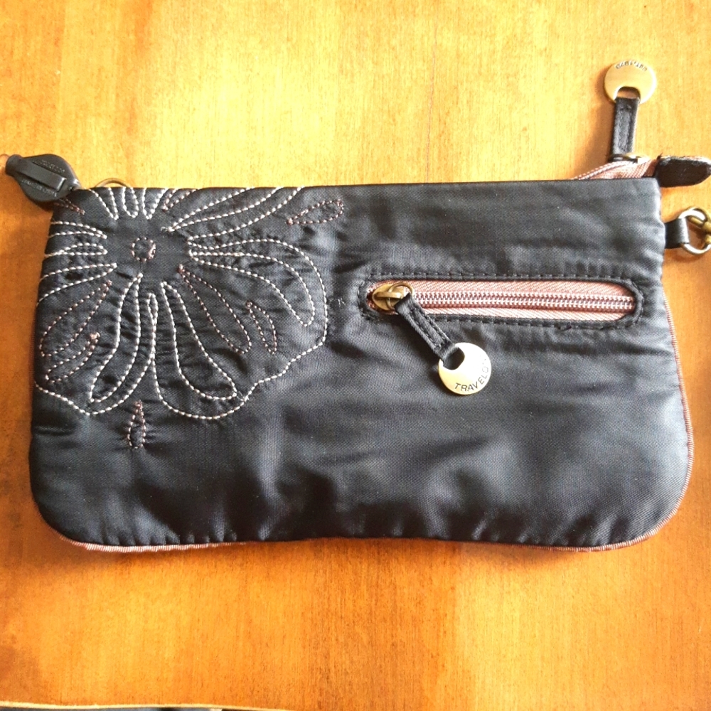 Travelon bag